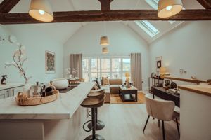 Photo 32- click for photo gallery